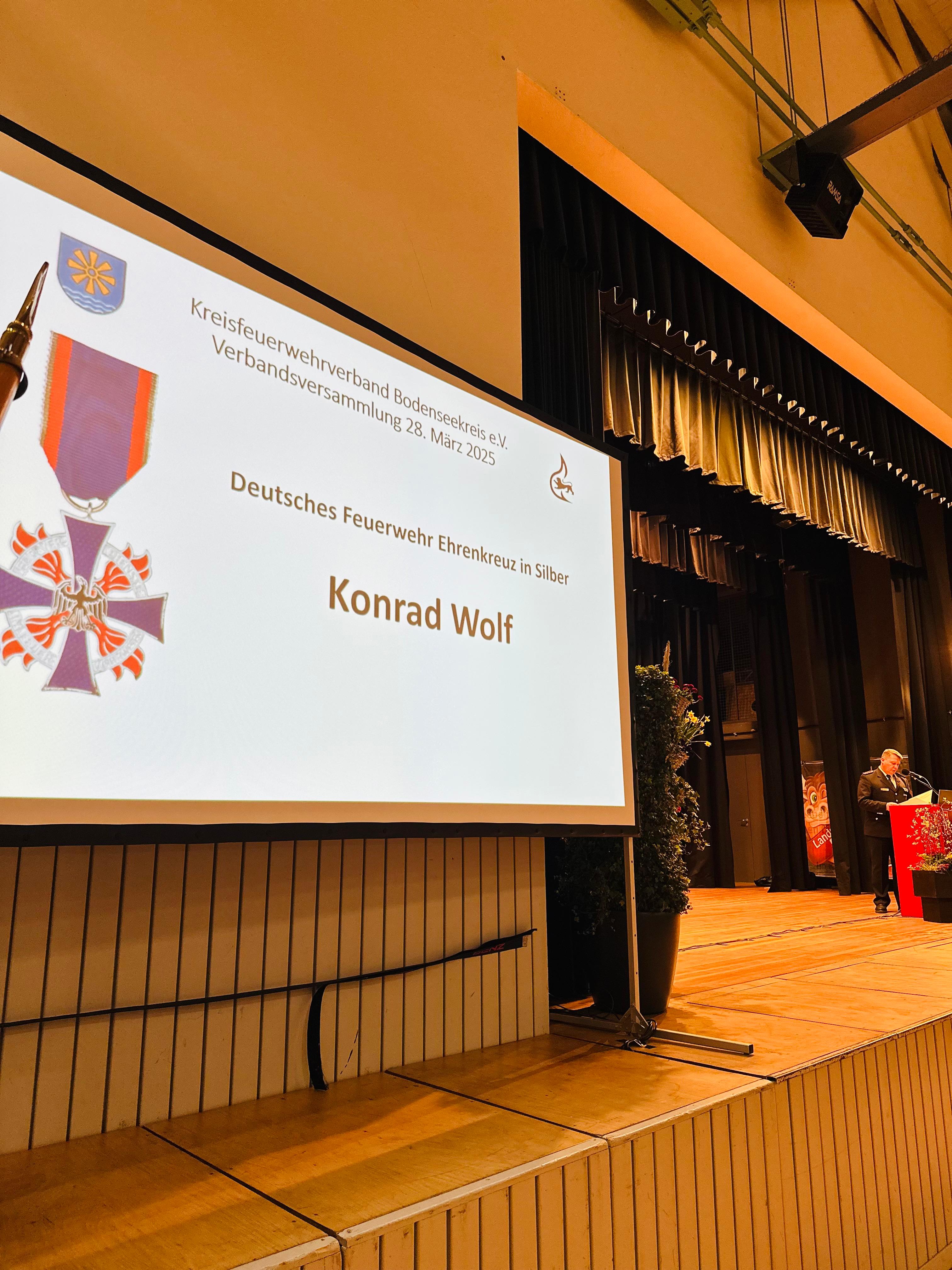 4281ccdd ff9f 446c 957b 95d06988e2ff